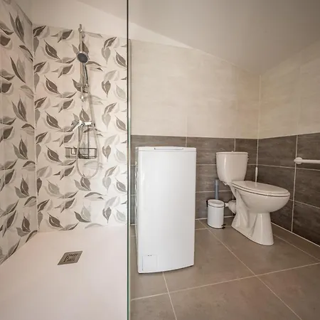 Apartment Neuf Climatise Terrasse Voie Verte Centre Thermal Le Poujol-sur-Orb