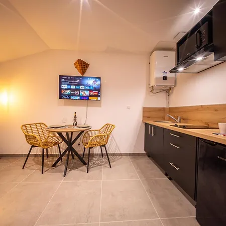 Apartment Neuf Climatise Terrasse Voie Verte Centre Thermal Le Poujol-sur-Orb