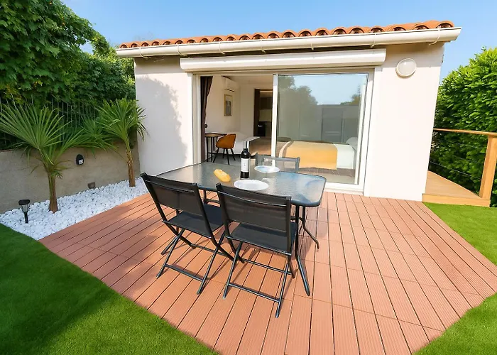 Neuf Climatise Terrasse Voie Verte Centre Thermal Le Poujol-sur-Orb