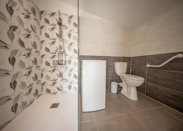 Apartment Neuf Climatise Terrasse Voie Verte Centre Thermal Le Poujol-sur-Orb